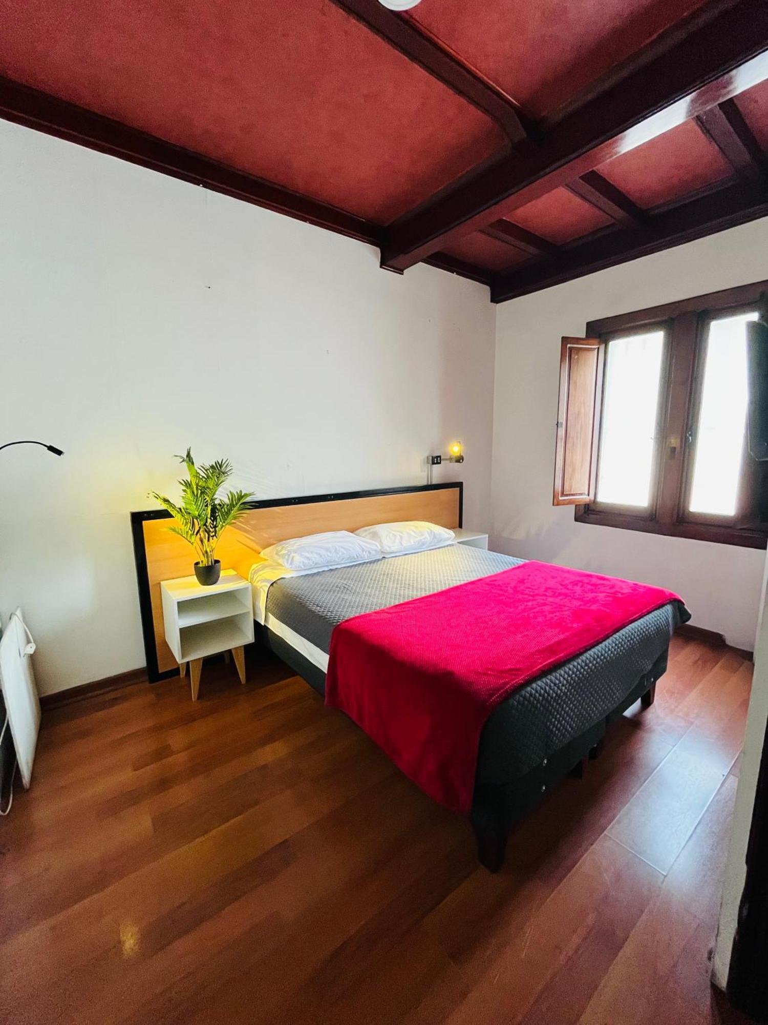Enjoy Hostel Santiago Luaran gambar