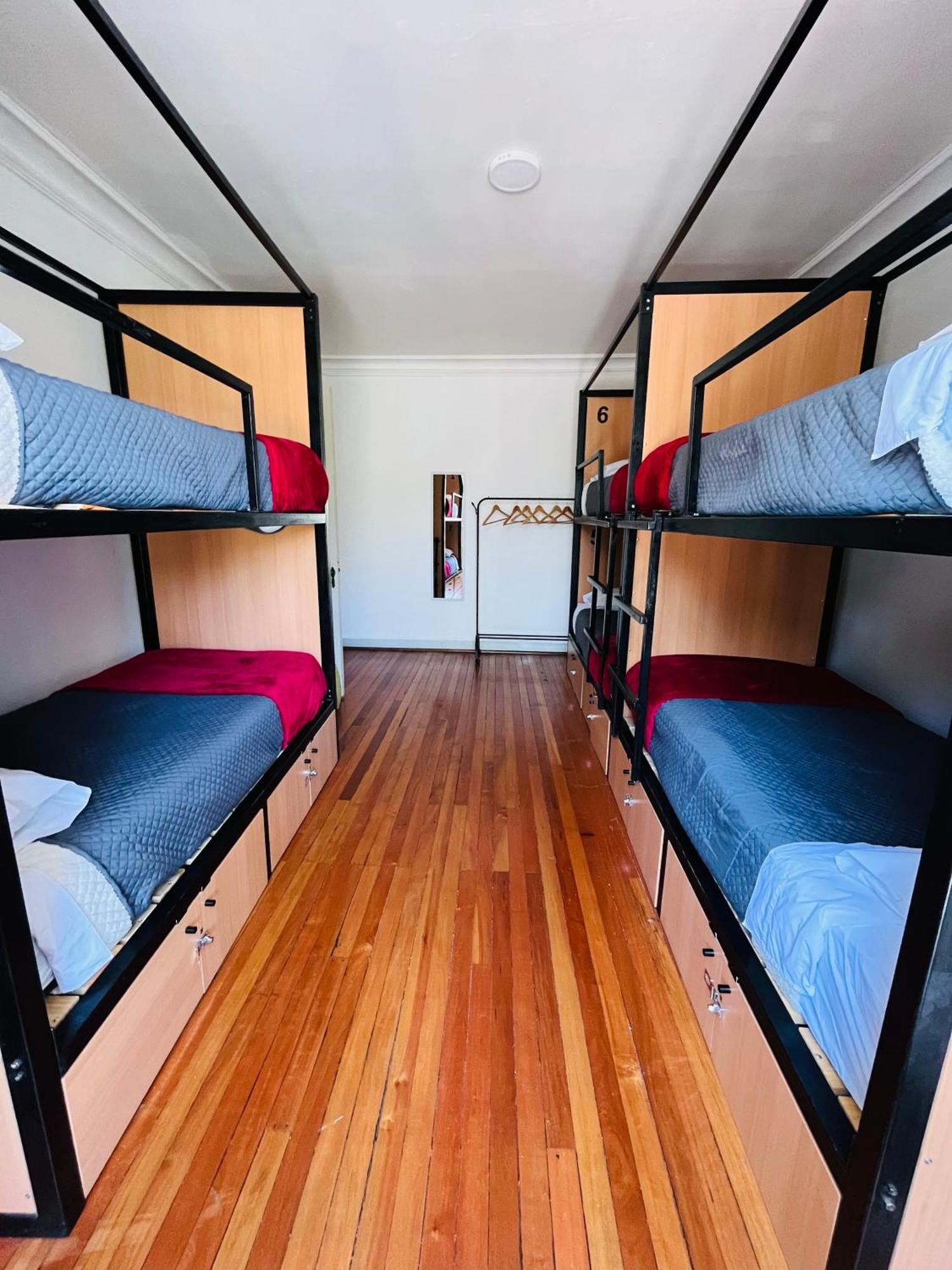 Enjoy Hostel Santiago Luaran gambar