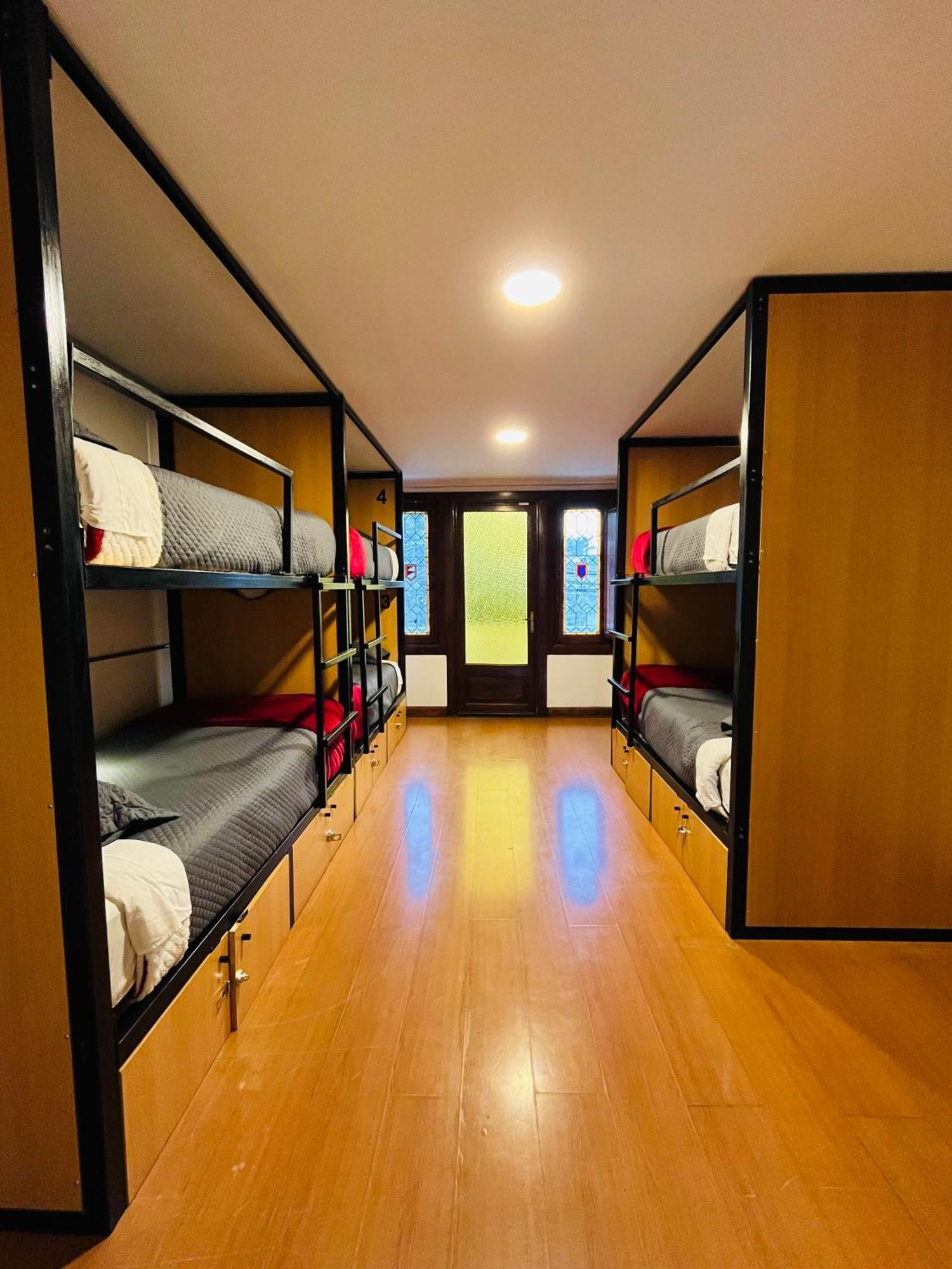 Enjoy Hostel Santiago Luaran gambar