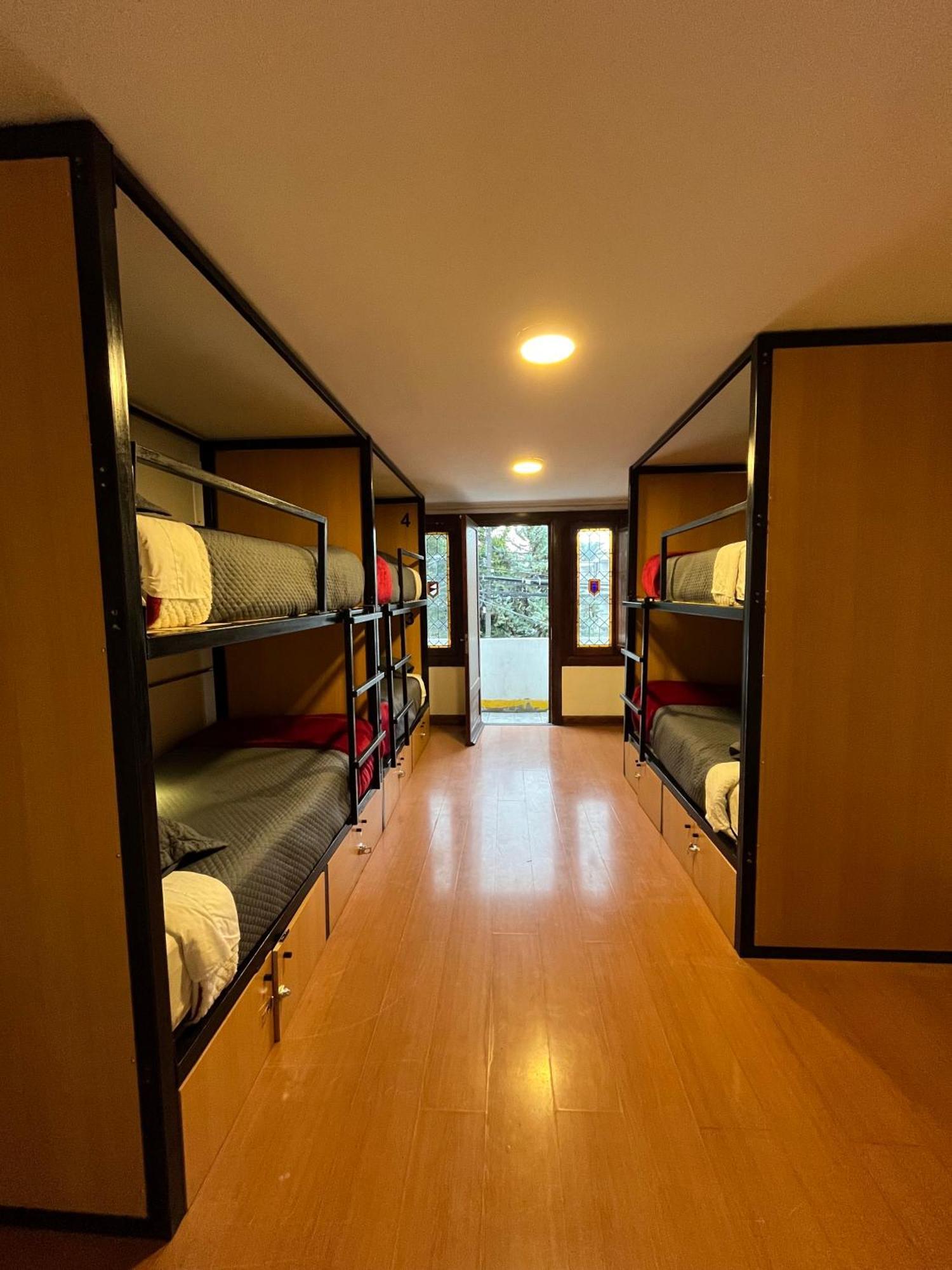 Enjoy Hostel Santiago Luaran gambar