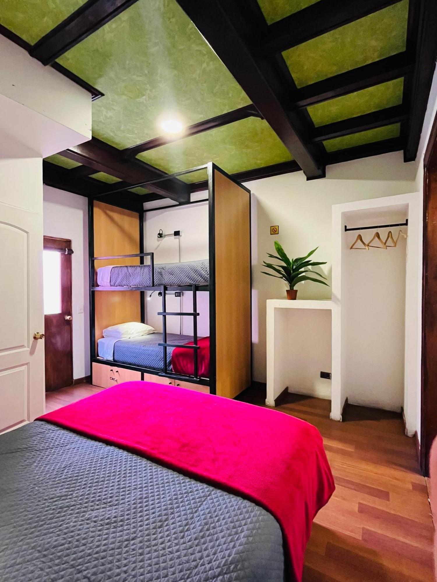 Enjoy Hostel Santiago Luaran gambar