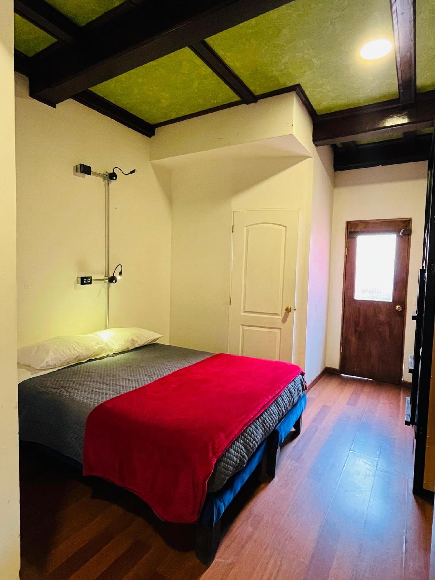 Enjoy Hostel Santiago Luaran gambar