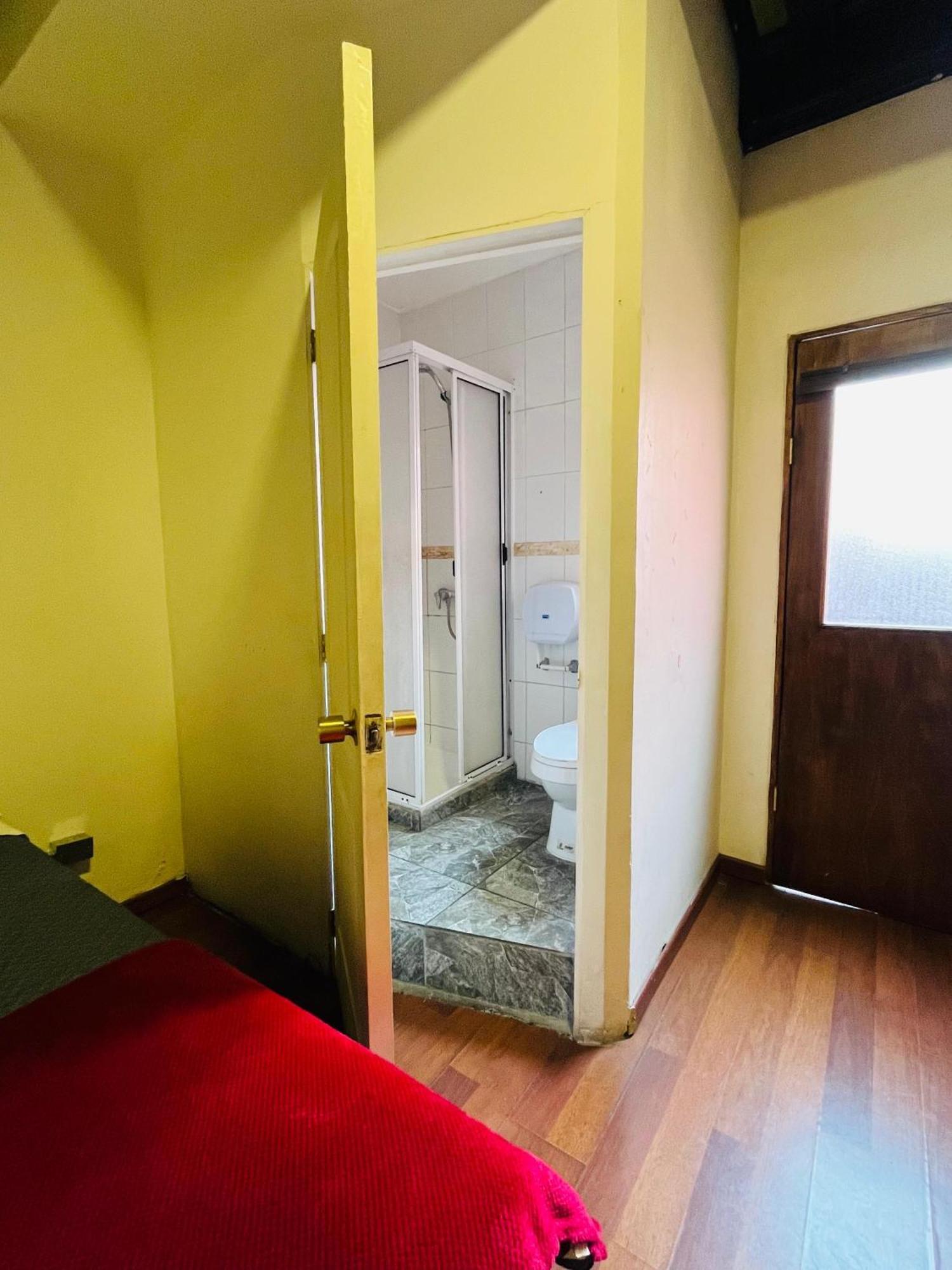 Enjoy Hostel Santiago Luaran gambar